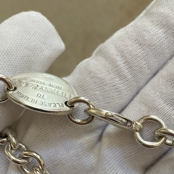 Tiffany & Co. Return to Tiffany Oval Tag Choker Necklace - Picture 2 of 6